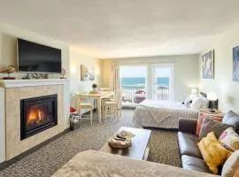 Amazing Ocean View Suite - Sleeps Six - Pool Access & Hot Tub