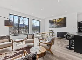 Modern Hideaway Chefs Kitchen & Sauna 15min to Ski