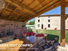 Gîte de charme avec cheminée, jardin et espaces détente - idéal famille et amis, draps fournis - FR-1-496-44