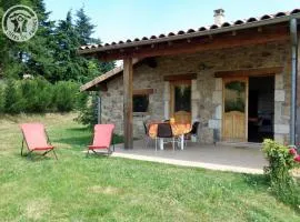 Gîte Lumineux avec Terrain Privatif et Terrasse - Idéal pour Activités de Plein Air ! - FR-1-496-145