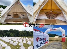 IntentsGP @ Isle of Man TT, IOMTT，位于道格拉斯的豪华帐篷