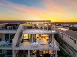 Ocean View Penthouse 1328 at Bells Boulevard