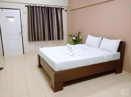 Capital O 75406 Hotel M Rojana，位于大城的酒店