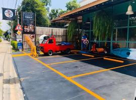 Sunday J Resort & Restaurant，位于是拉差的酒店