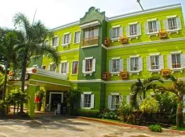 Hotel Camila 2