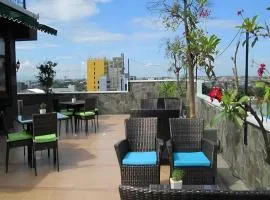 Kenari Tower Hotel