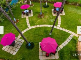 The Four Season Hotel & Resort, Goa，位于坎多林的酒店