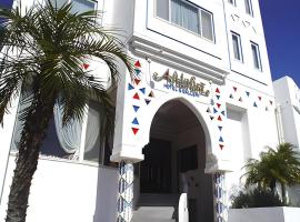 Arabian Art Hotel & Gallery，位于御宿町的酒店