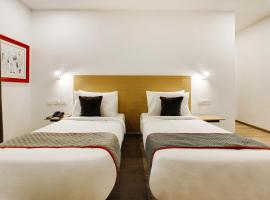 Super townhouse moosapet Rcc Prime，位于库卡特帕尔莱的酒店