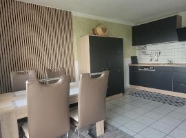 Ferienwohnung Zur schönen Aussicht，位于Lalling的酒店