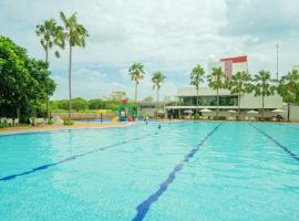DREAM INN Aeropolis By Reccoma，位于Teko的酒店