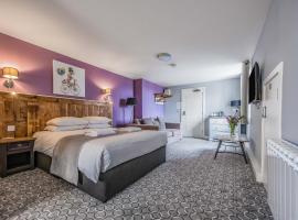 rooms@73，位于滑铁卢维尔的酒店