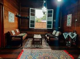 Tuo Yetty Homestay by Kage