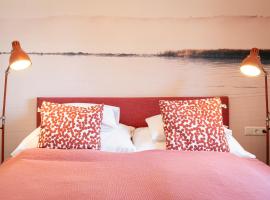 Red flat by GrazRentals direct by University & free parking，位于格拉茨的酒店