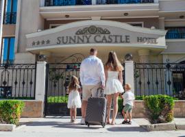 Sunny Castle Hotel - All Inclusive, Beach and Free parking，位于克兰内沃的酒店