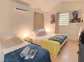 Tiny House & Tente Lodge, Le Paradis des Petits Voyageurs，位于勒迪亚芒的酒店
