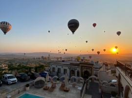 Zafora Cave Suites Hotel Cappadocia，位于乌奇希萨尔的酒店