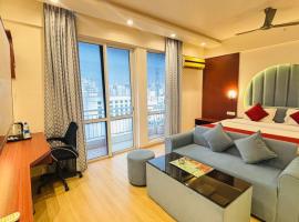 Hotel Maple Tree - Gomtinagar , Lucknow，位于勒克瑙的酒店