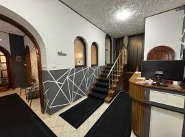 Palota Hostel，位于布达佩斯的酒店
