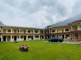 Ravi inn hotel，位于Burāwai的公寓