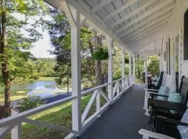 Heatherbell, A Lakeside Retreat