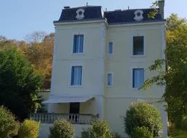 LA Combe