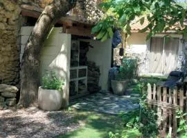 Maison vieilles pierres proche plages
