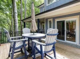 Cozy 3BR Home - Peaceful Lake Cove Views