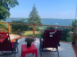 Q Estate Guest Suite heated indoor pool