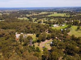 Wombat Eco Retreat，位于Nicholson的酒店