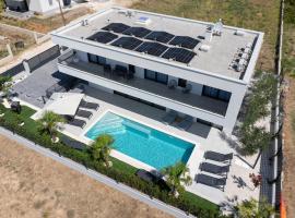 Villa Terra Mila，位于Kastel Stari的酒店