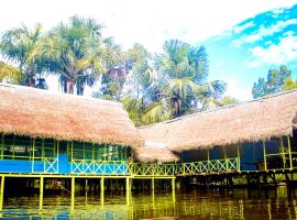Ecological Jungle Trips & Lodge All Inclusive，位于伊基托斯的酒店