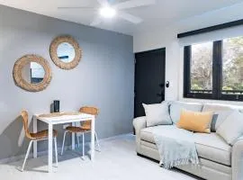 AQUA Villas Del Mar Apt 4 - 2BR Beachside Escape with Walkable Dining