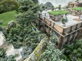 Jambuluwuk Bromo Poshtel，位于岩望的酒店