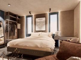 Zeus Living - Oasis Villa in Thao Dien，位于胡志明市的酒店