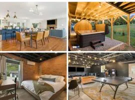 Sunroom, Game Room, Hot tub, Sauna, 15Min to AVL