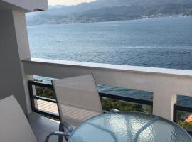 Ivanović sme&scaron;taj，位于罗瑟的自助式住宿