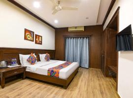 FabHotel Siris 18，位于古尔冈的酒店