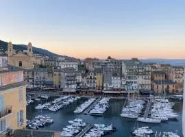 Location centre ville bastia Corse vue vieux port