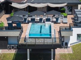 The Poolhouse Boutique Lodge