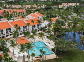 Wyndham Palmas Beach and Golf Boutique Resort，位于乌马考的酒店