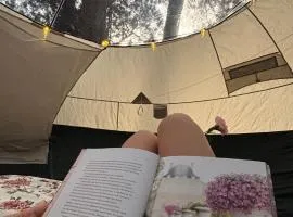 Glamp'in Pink AVALA