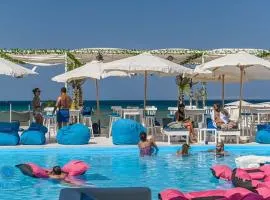 SELENA BAY Luxury Suite beach front hurghada Arena Bar & restaurant سويت فاخر سيلينا باى