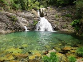 Serra de Arga Mountain House，位于Montaria的度假屋