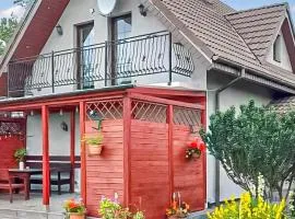 3 Bedroom Gorgeous Home In Jezierzany