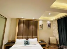 Hotel The Hussainganj