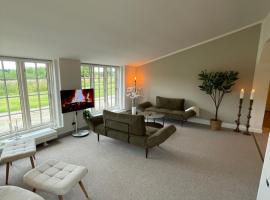 Apartment in countryside 3 bedroom，位于赫尔辛厄的酒店