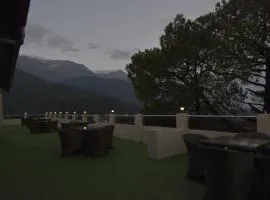 The Four Season Dharamshala # Centrally Heated & Air Cooled # Scenic Mountain View # Big Parking # Near Market # Top Rated # Most Awarded # Premium Rooms # Bar # Terrace # Lift # Property Of The Year