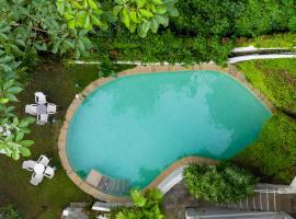 The Island Sanctuary Rock Pool Villa，位于Chorao的酒店