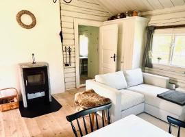 Summer cottage small in Raettvik，位于赖特维克的酒店